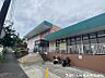 周辺：ユーコープ上郷店　約1100ｍ　営業時間は9：00〜20：00　お惣菜や冷凍食品、お魚も充実しているスーパーです