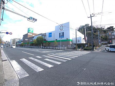 サミット 下倉田店　約1300ｍ　9時00分～23時00分　お仕事帰りにもぜひ