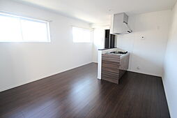 セブンプロート府中町本町 2階1LDKのリビング/ダイニング