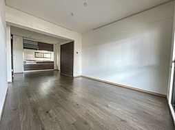 アルパウェストヴィラII 4階1LDKのリビング/ダイニング