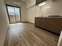 リフレスロイヤルシティIV 2階ワンルームのリビング/ダイニング