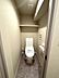 トイレ：【トイレ】清潔感のあるトイレはウォシュレット一体型になっています。