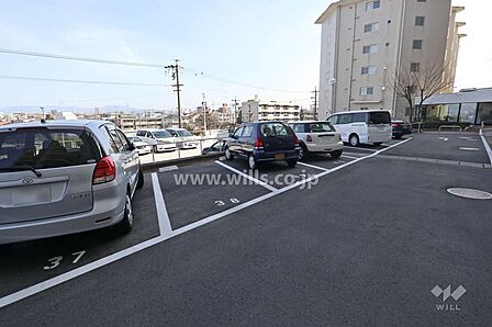 敷地内駐車場(屋外平面式)