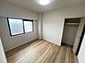 洋室：洋室5帖・シンプルで使いやすく、家具の配置もしやすいお部屋です♪