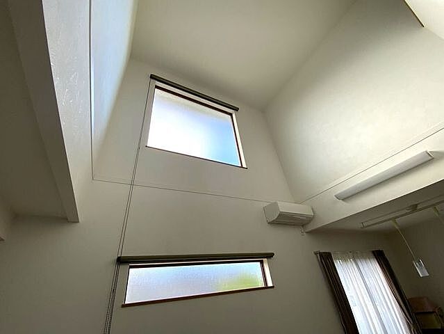 リビング/ダイニング 伊予市米湊