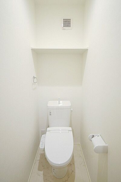 トイレを拡大表示