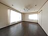 室内：洋室【AIで家具を削除したイメージ画像】