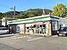周辺：ファミリーマート伊野公園店