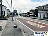 外観：坂元台小学校前バス停も目の前です♪