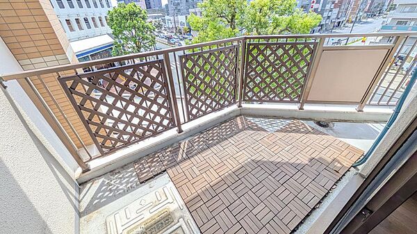 バルコニーを拡大表示