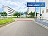 外観：前面道路