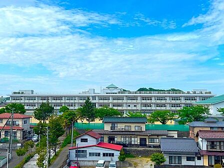 仙台市立七北田小学校 徒歩5分。 400m