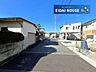 その他：前面道路含む外観