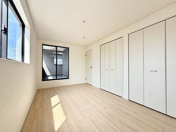 洋室を拡大表示