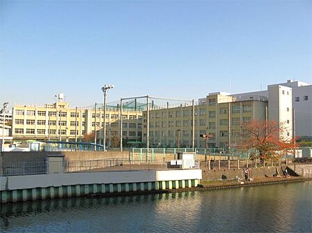 大阪市立鯰江東小学校（255m）