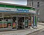 周辺：ファミリーマート/小浦中目黒店 徒歩2分。徒歩2分でちょっとしたお買い物にも大変便利ですね 150m