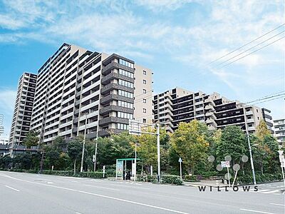 外観:積水ハウスが誇る「グランドメゾン」ブランド。重厚な雰囲気を放つ邸宅を夢のマイホームに! 外観:積水ハウスが誇る「グランドメゾン」ブランド。重厚な雰囲気を放つ邸宅を夢のマイホームに!