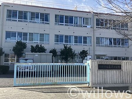 川崎市立南原小学校 徒歩11分。 820m