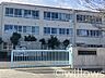 周辺：川崎市立南原小学校 徒歩11分。 820m