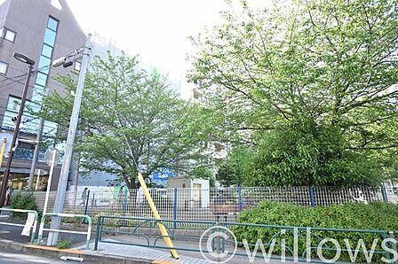 東池袋中央公園 徒歩7分。 540m