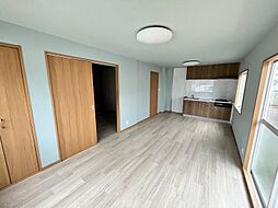 メゾンT 101 1階1LDKのリビング/ダイニング