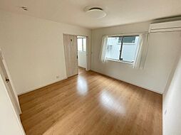 トレーフル M101 1階ワンルームのリビング/ダイニング