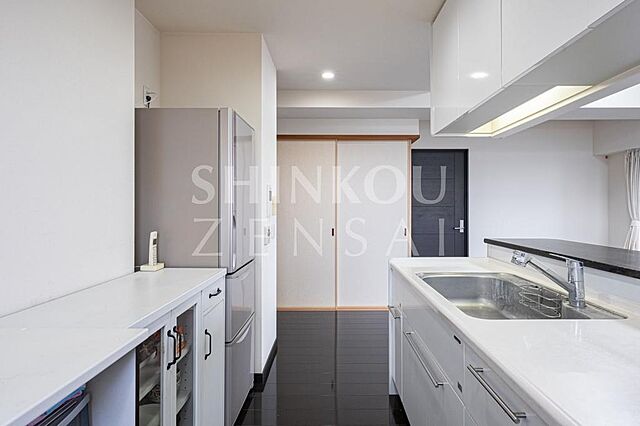 キッチン アーバンシティ御経塚ツインディアナウェスト 5階/-