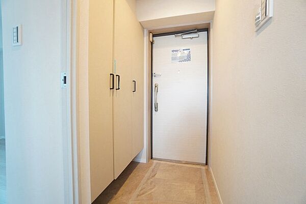 玄関を拡大表示