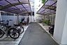 その他：雨や直射日光、風雪から自転車を守り、自転車の劣化を防ぎます。雨の日の利用も快適です。