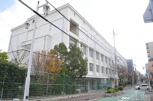 画像28:神戸市立板宿小学校 183m
