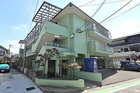 大阪府八尾市佐堂町2丁目（賃貸マンション3LDK・3階・56.18㎡） その1