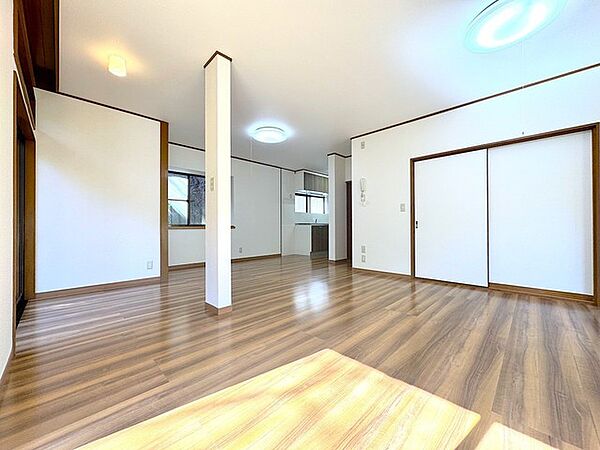 リビング/ダイニングを拡大表示