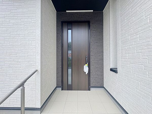玄関を拡大表示