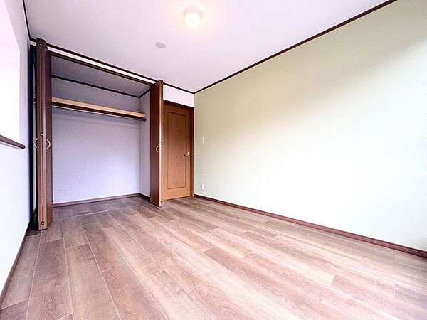 洋室を拡大表示