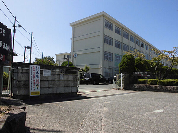 画像3:平岡中学校