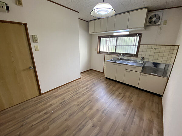 兵庫県姫路市八代本町2丁目(賃貸一戸建3DK・2階・65.00㎡)の写真 その3