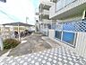 その他：屋根がついた駐輪場、自転車も濡れにくいです。