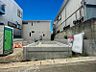 外観：完成前の状態をご覧頂くことで、隣接した環境をしっかりとご確認頂けます。現地外観写真（2026.9.4撮影）