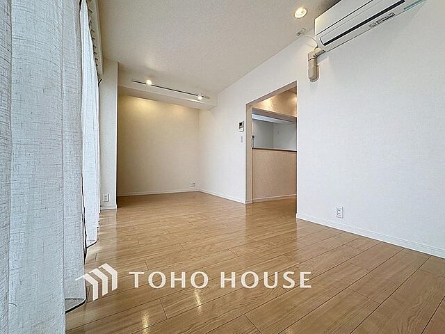 リビング/ダイニング ドエル市川 6階/-