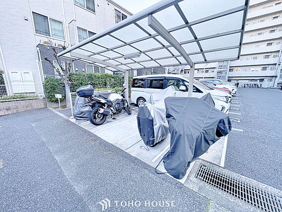 「バイク置場」...
