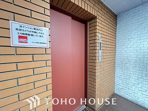 「エレベーター...