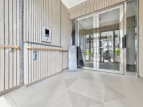 エントランスを拡大表示