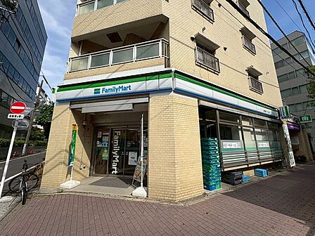 ファミリーマート江東亀戸二丁目 徒歩1分。 50m