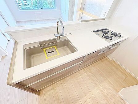 「家事ラク食洗機搭。。」たくさんの洗い物が出ても食洗機付きキッチンなら安心ですね。洗い物の手間を減らすことでご家族での会話も増え楽しい新生活の始まりです。