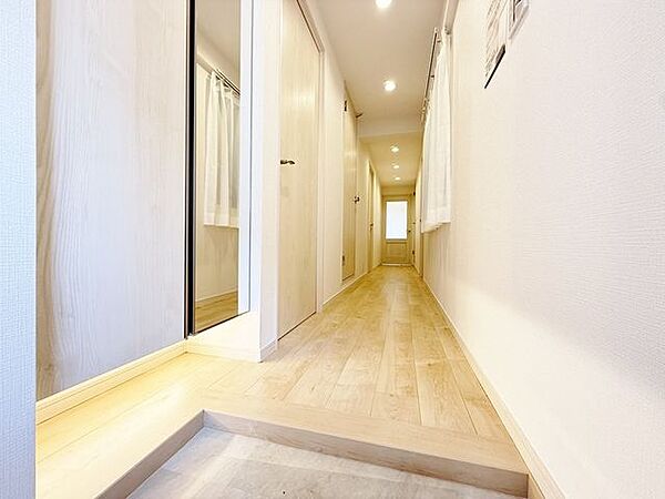 玄関を拡大表示