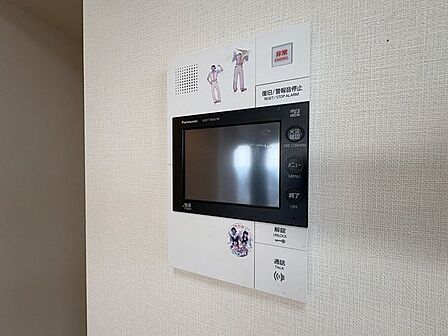「TVモニター付きインターホン」