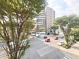 「眺望」穏やかな街並みを一望しながら、爽やかな風と柔らかく降り注ぐ陽光を感じて頂けます。