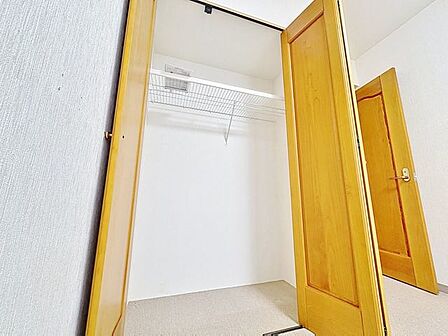 「収納」全ての居室にクローゼットを完備しております。