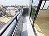 バルコニー：「バルコニー」大きな空に囲まれた気持ちのいい住まい。バルコニーを覗くだけで圧倒的な開放感に包まれます。