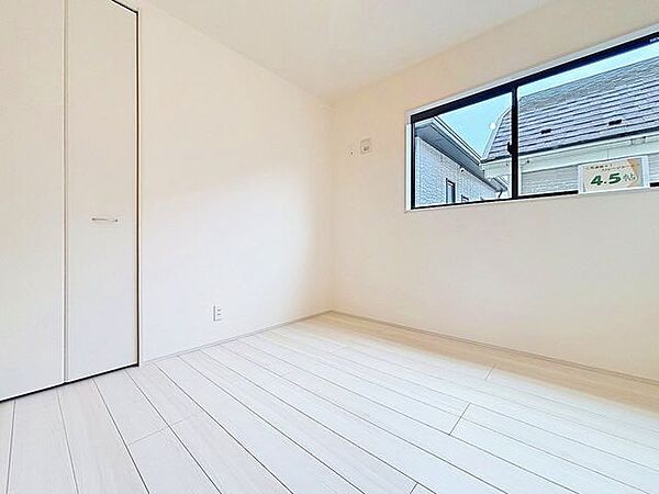 寝室を拡大表示